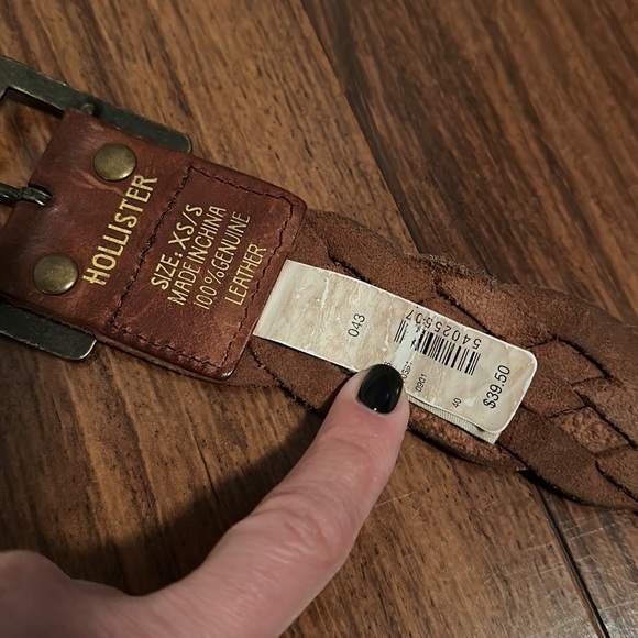 EUC HOLLISTER 💯 % Genuine Leather Belt - Picture 5 of 7
